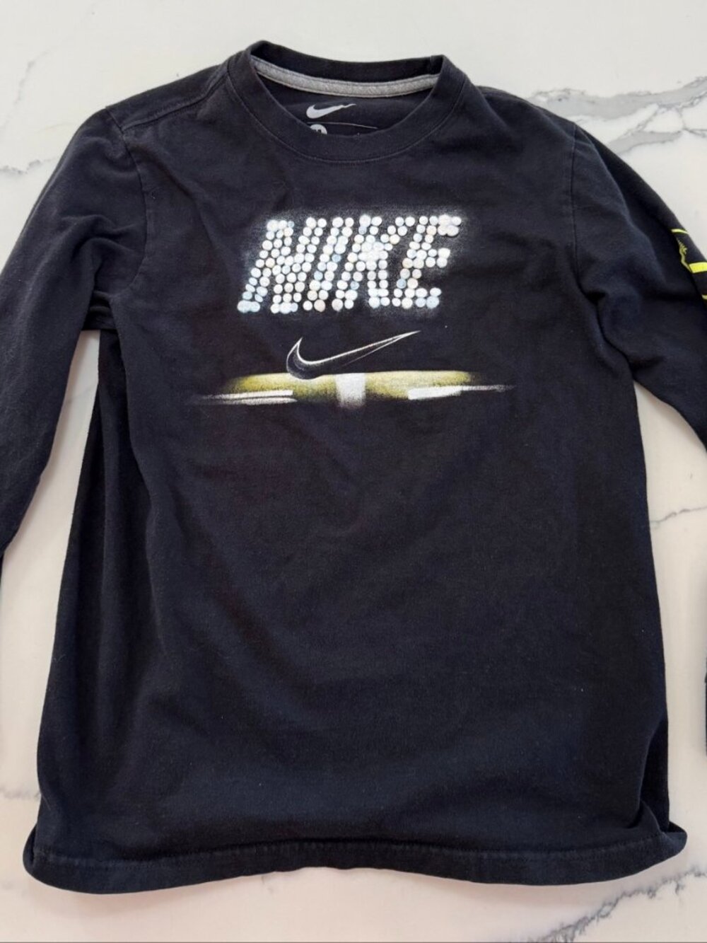 Nike Black Long Sleeve T-Shirt Dotted Graphic M